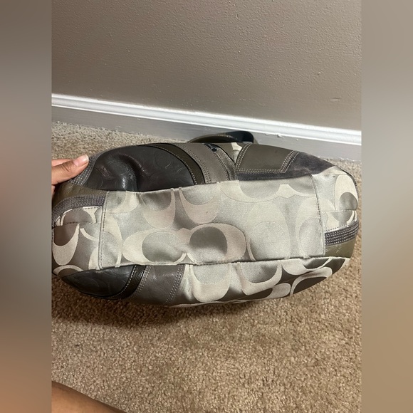 Coach Madison Maggie Gray Patchwork Shoulder Bag
F15462 - Picture 12 of 13